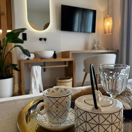 Grottea Heritage Superior Naxos City